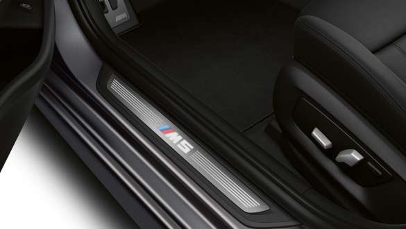 Door sill finishers with “M5” designation BMW M5 F90 2020 Door sill finishers with “M5” designation BMW M5 F90 LCI Facelift 2020