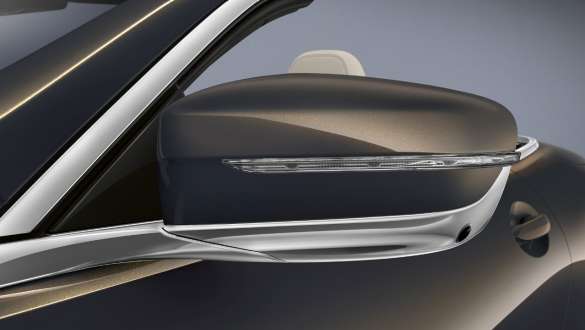 Mirror cap in Galvanik Cerium Grey. BMW M850i xDrive Cabriolet. in Dravit Grey metallic, mirror cap in Galvanik Cerium Grey.