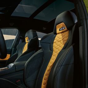 M Multifunctional seats BMW X6 M Competition M Multifunctional seats with illuminated X6 M logo BMW X6 M Competition F96 interior