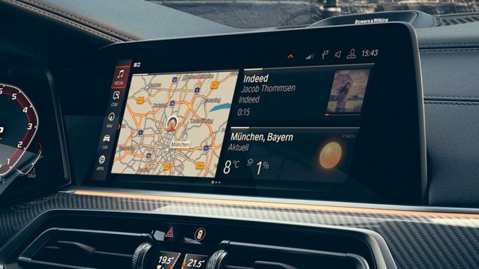 Cockpit with view of 12,3“ Displays. BMW X6 cockpit with view of 12,3“ Displays.
