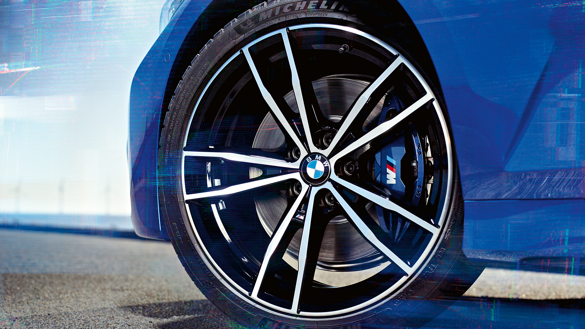 BMW 3 Series Sedan, light alloy wheels 791 M. Close-up of 19'' M light alloy wheels 791 M Jet Black of the BMW 3 Series Sedan.