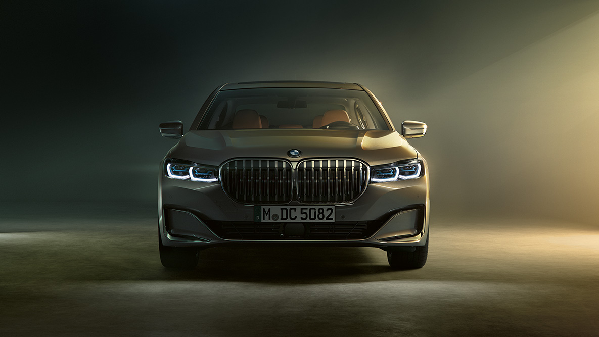 BMW 7 Series Sedan Light staging rear BMW 7 Series Sedan: Light staging on the rear, close-up