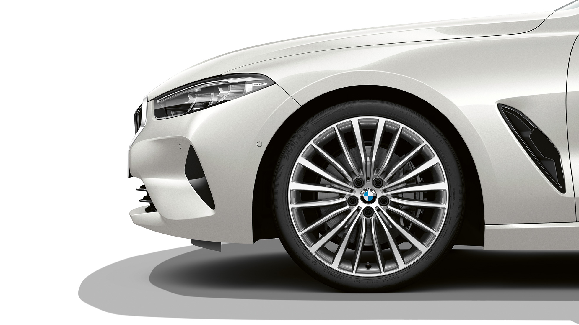 19'' light alloy wheels Multi-spoke style 731 Bicolor. BMW 8 Series Coupé, 19'' light alloy wheels Multi-spoke style 731 Bicolor.