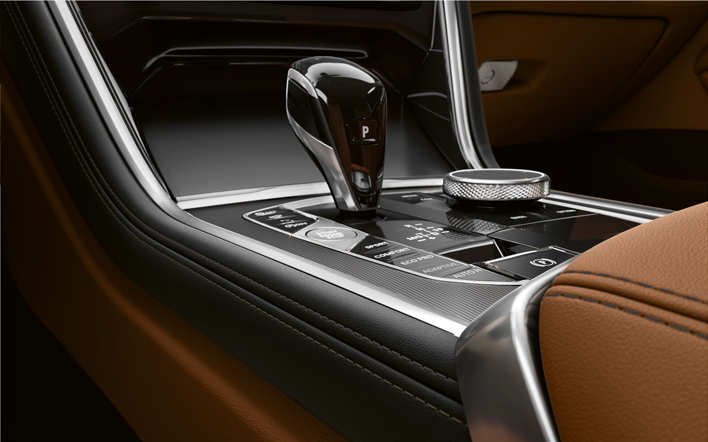 BMW 8 Series Coupé, middle console. Close-up of the middle console of the BMW 8 Series Coupé.