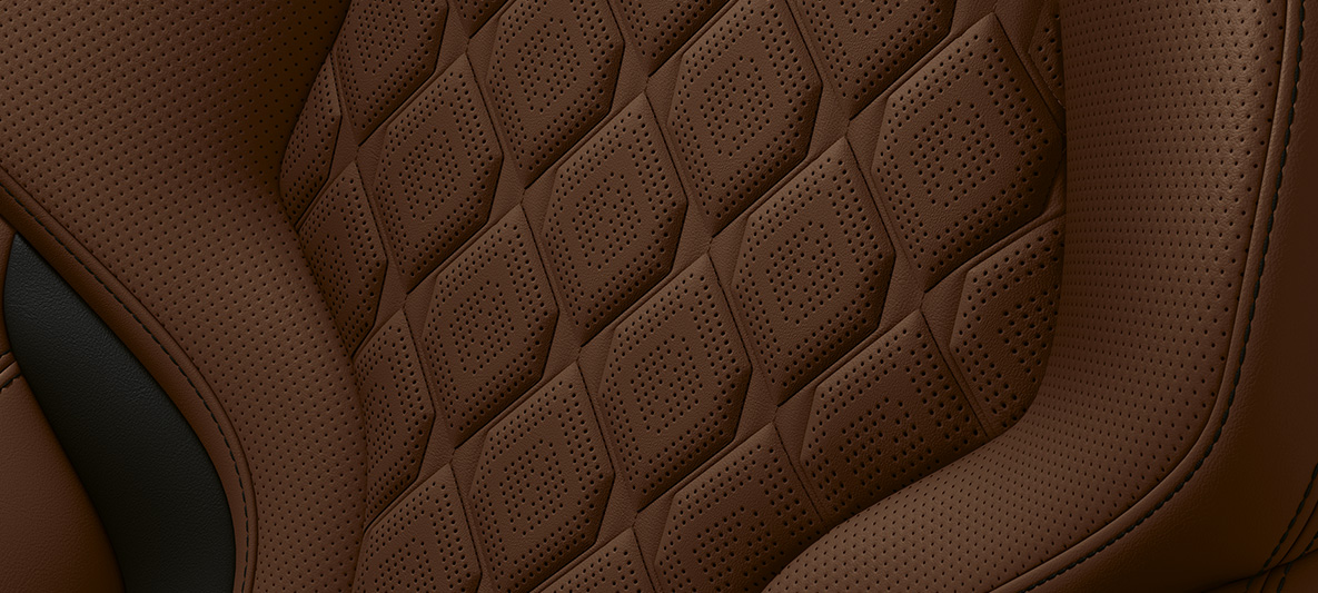 Full fine-grain leather 'Merino' Taruma Brown. BMW Individual M8 Convertible, interior in full fine-grain leather Taruma Brown.