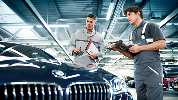 BMW iX (i20): explore range, acceleration, charging as well as design ...